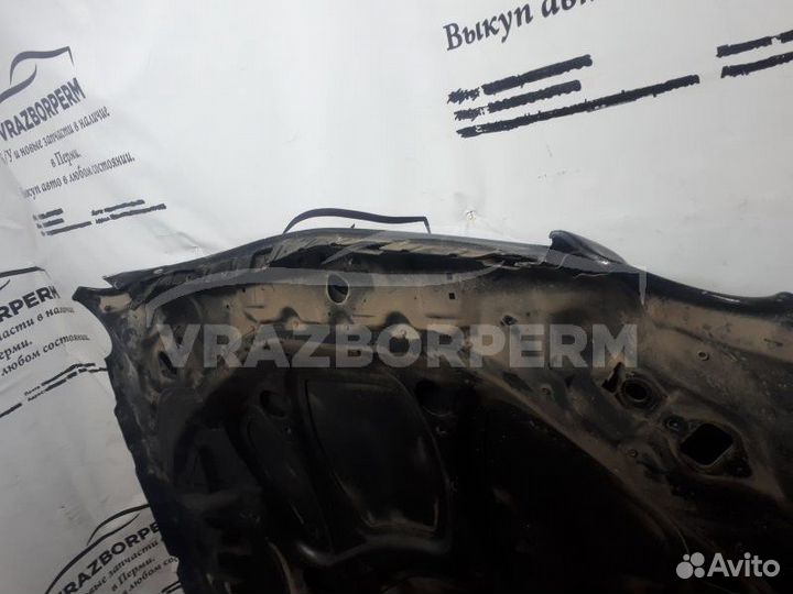 Капот Mercedes Benz E