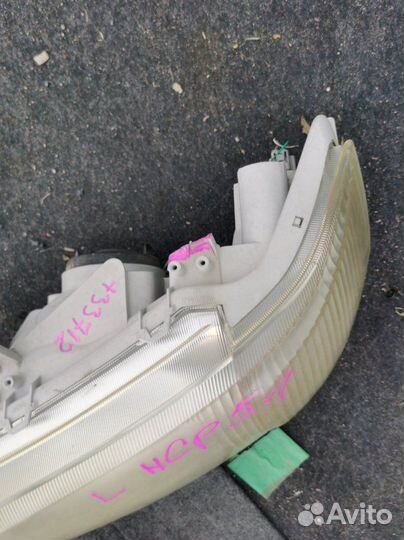 Фара передняя левая Toyota Probox NCP51