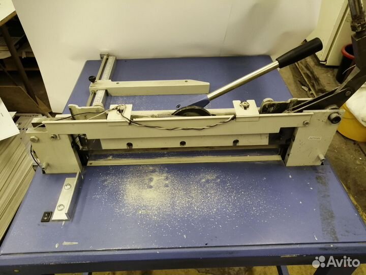 Резак гильотинный для цифры