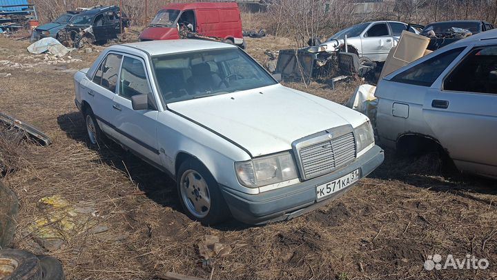 В Разбор Мерседес w124