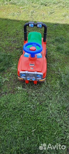 Машинка каталка толокар