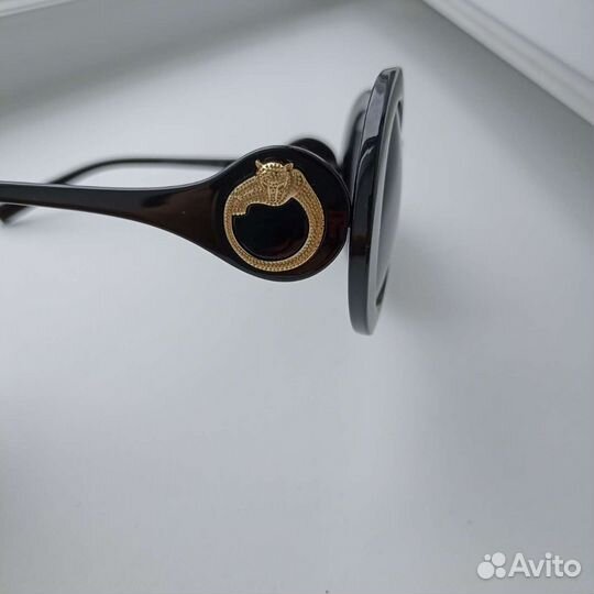 Солнцезащитные очки женские