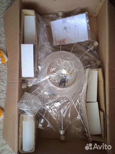 Продается люстра 10 рожковая хром