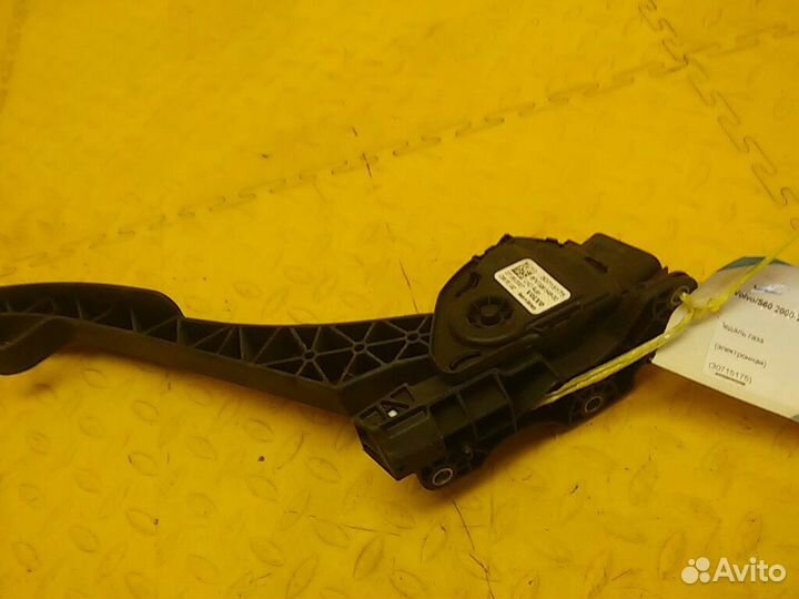 Педаль газа S60
