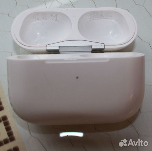 Кейс для airpods pro оригинал без наушников