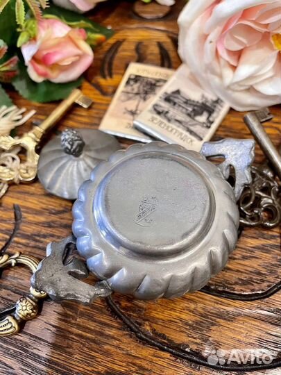 Шкатулка/баночка из олова