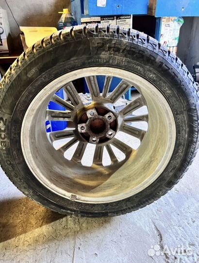 R17 Continental IceContact 2 215/55, PCD 5x114.3 DIA 60.1