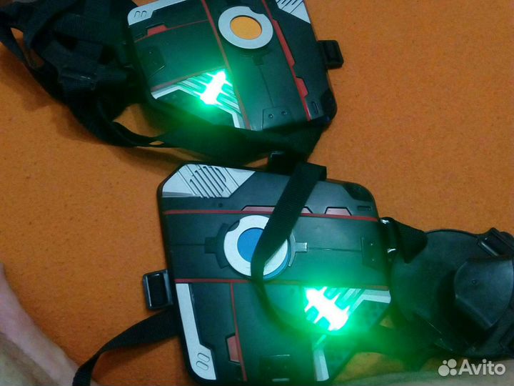 Набор контактных мечей и доспехов