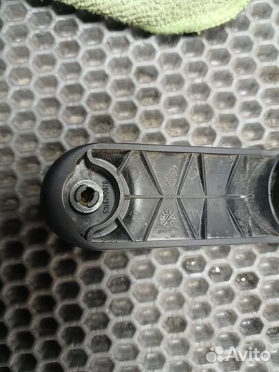 Ручка стеклоподъемника Renault Duster