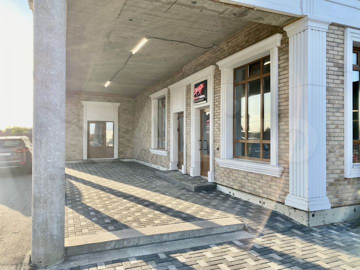 Здание, 300 м²