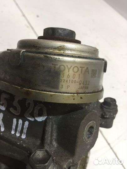 Радиатор масляный (Lexus RX)