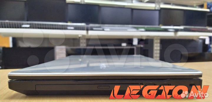 Samsung NP305V5A/A8 3530/4GB/AMD 6620G/500GB/15.6