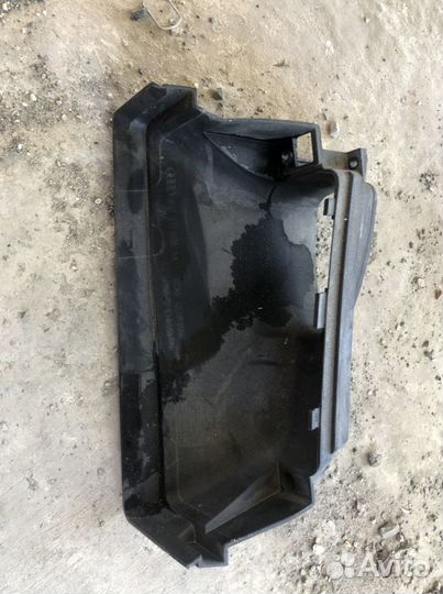 Воздуховод RH Audi A8 D4 4H0129628AA