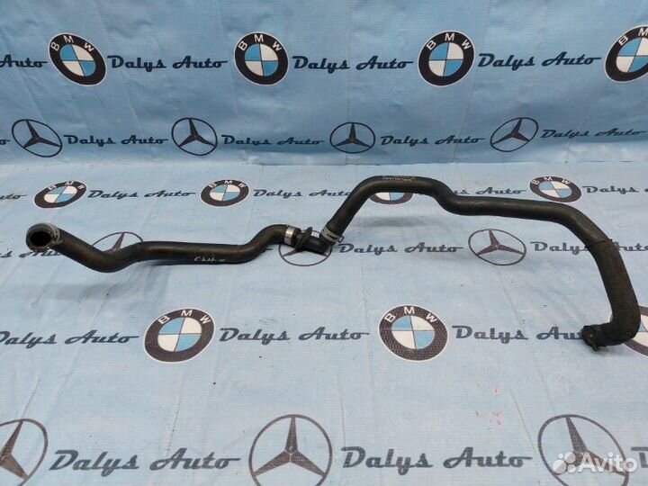 Патрубок системы охлаждения Mercedes-Benz E-Class