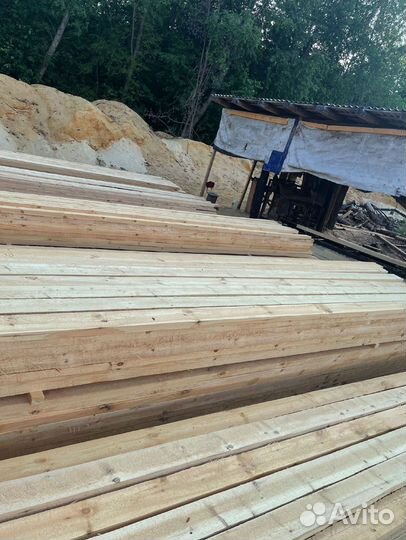 Доска пиломатериалы хвоя