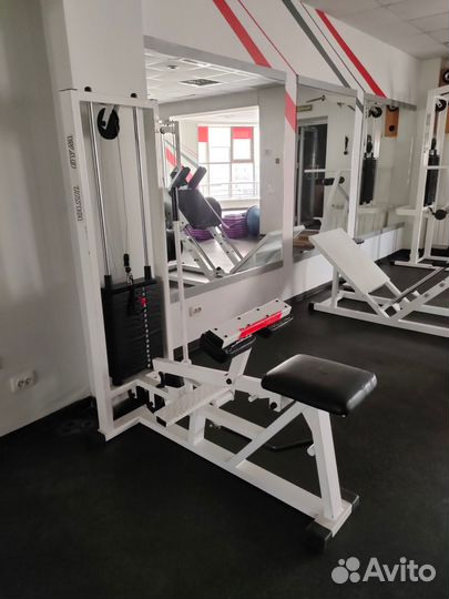 Силовой тренажёр голень сидя