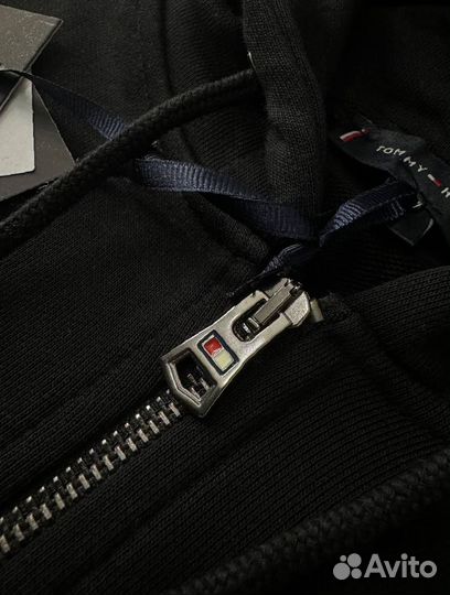 Зип худи Tommy Hilfiger с лампасами черная
