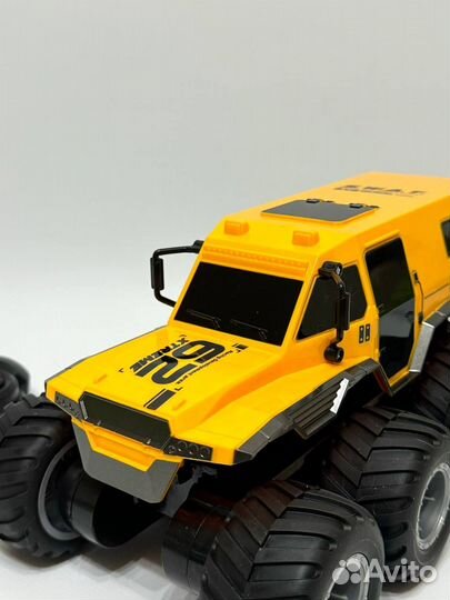 Машинка на пульте управления Амфибия внедорожник