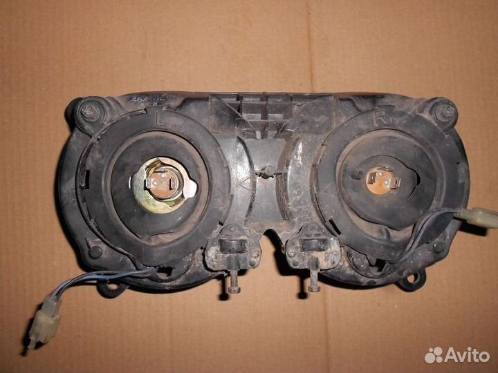 Фара Yamaha FZR1000 1989 год N34