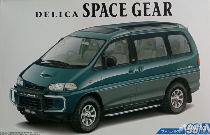 Сборная модель 1/24 Mmc Delica Space Gear