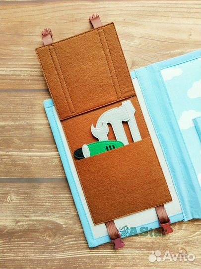 Развивающий планшет из фетра и хлопка