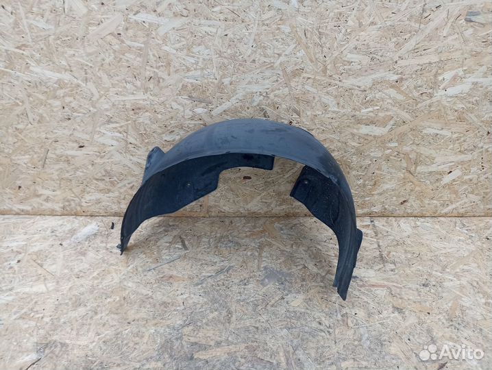 Подкрылок задний левый BMW E83