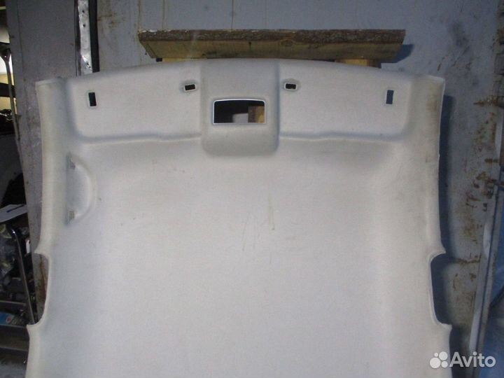 Обшивка потолка VW Polo Sedan