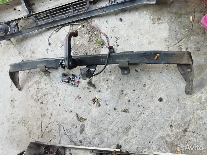 Фаркоп BMW E34 комплект