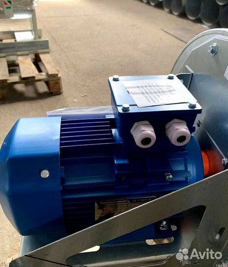 Вытяжной прямоугольный вентилятор