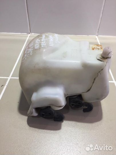 Бачок омывателя Daihatsu YRV 2002 г