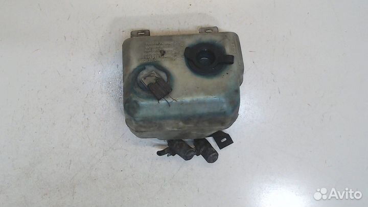 Бачок омывателя Jeep Cherokee, 1995