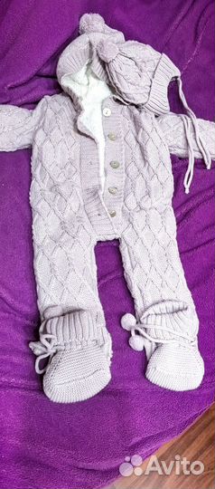 Зимний комбинезон для девочки вязаный