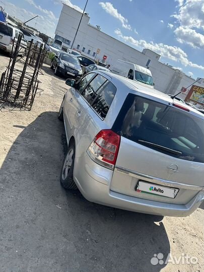 Opel Zafira, 2011