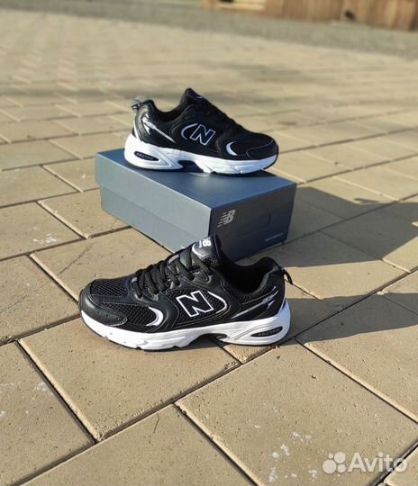 Кроссовки женские New Balance 530