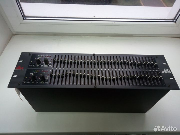 Графический эквалайзер DBX 2231