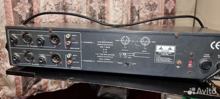 ART EQ355 Эквалайзер