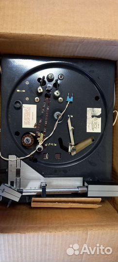 Продаю проигрыватель винила