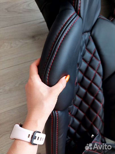 Авточехлы универсальные новые