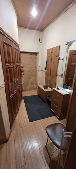 2-к. квартира, 50 м², 1/3 эт.
