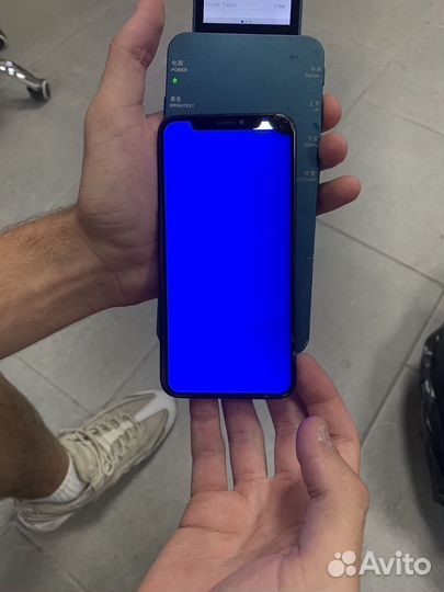 Дисплеи на iPhone X,XS