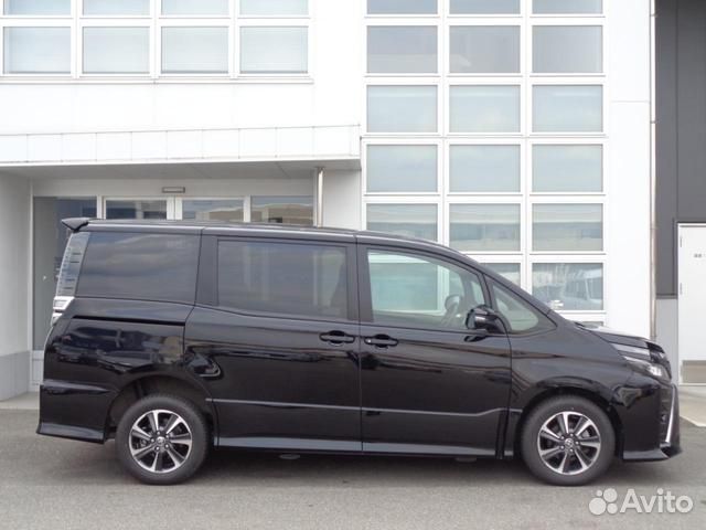 Toyota Voxy 2.0 CVT, 2021, 13 000 км