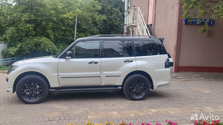 Mitsubishi Pajero 3.8 AT, 2019, 16 500 км