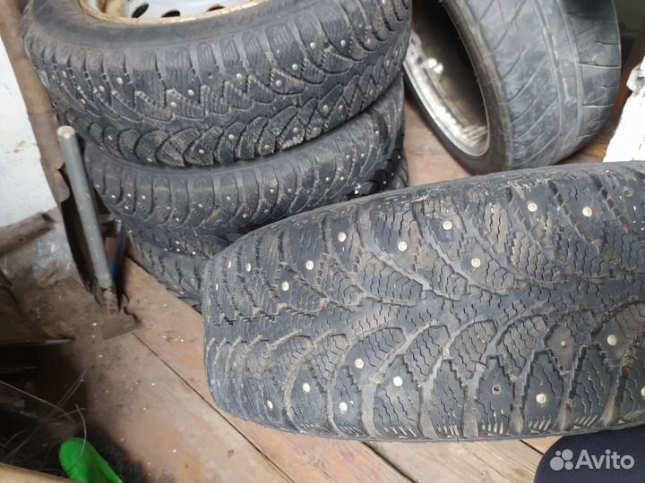 Зимняя резина r14 бу Комплект