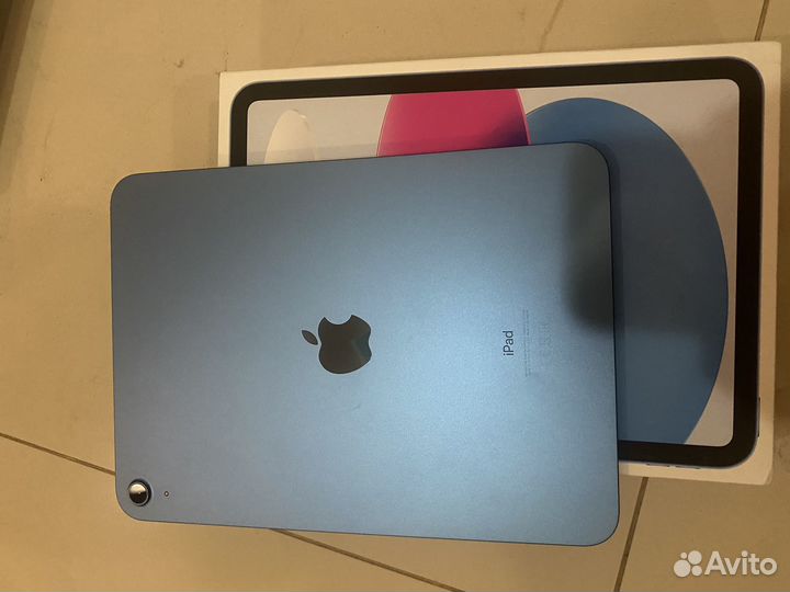 Apple iPad 10th gen 10.9'' приобретен в дубае