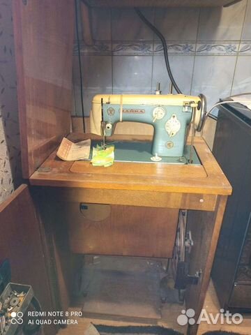 Швейная машина Чайка
