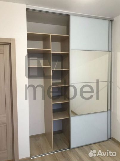 Шкаф в прихожую