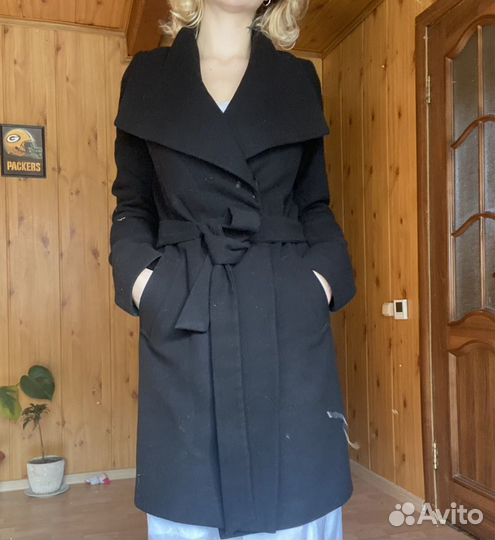 Пальто женское черное 40-42 размер
