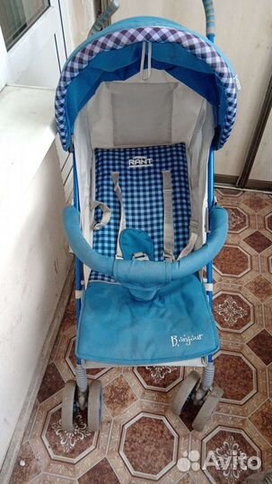 Прогулочная коляска трость