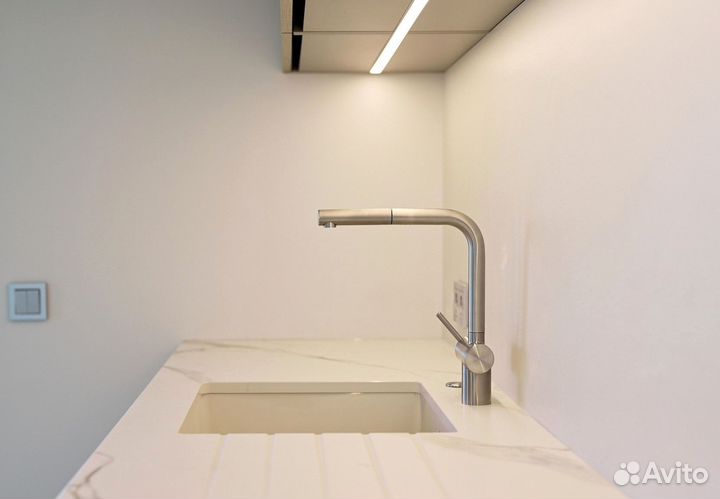 Кухня в потолок