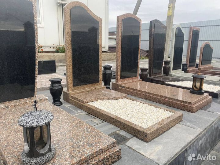 Памятники из гранита и мрамора оптом